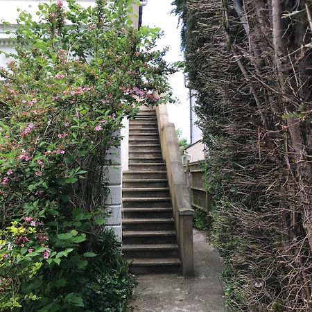 Tree Tops Apartment In Tunbridge Wells Exterior photo