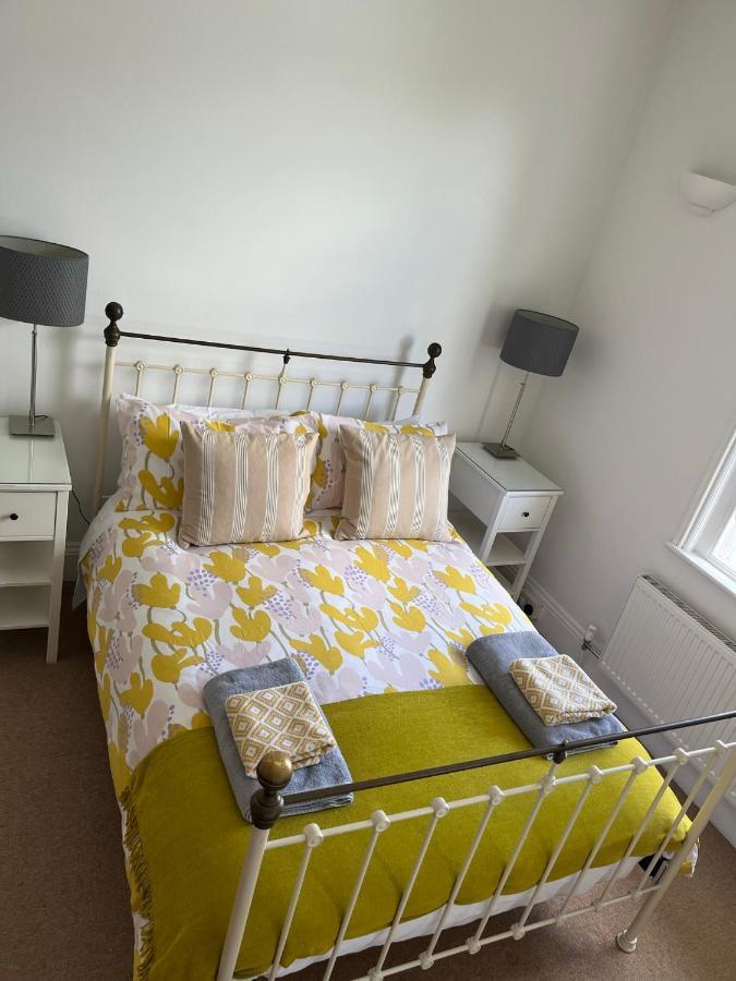 Tree Tops Apartment In Tunbridge Wells Exterior photo